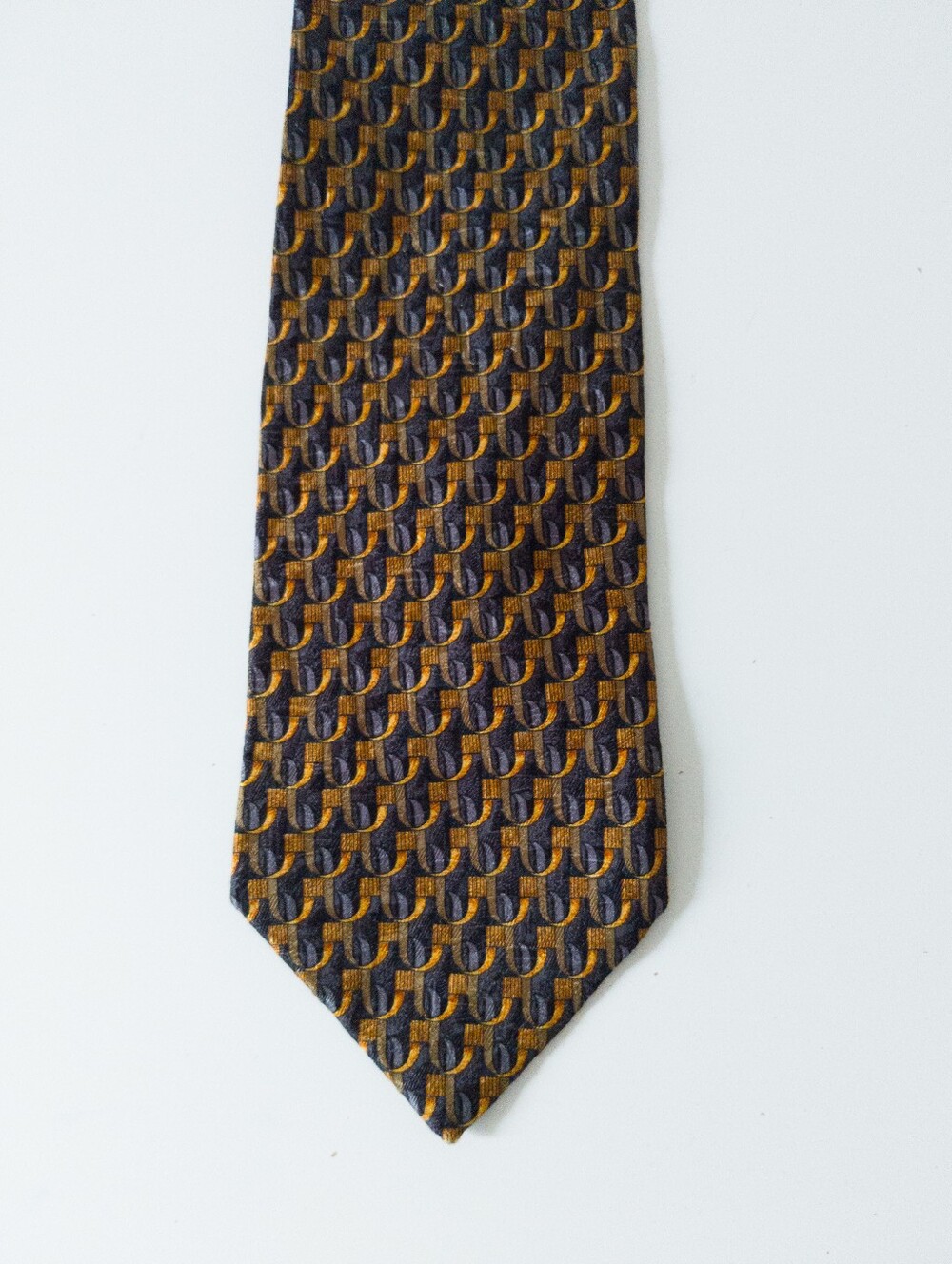 KOLTE Italy Pure Silk Geometric Medallion Jaquard Necktie Gold Navy Grey Vintage